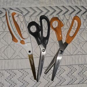 3 Pairs Fiskars Scissors Pinking, Razor Edged And Titanium. EUC